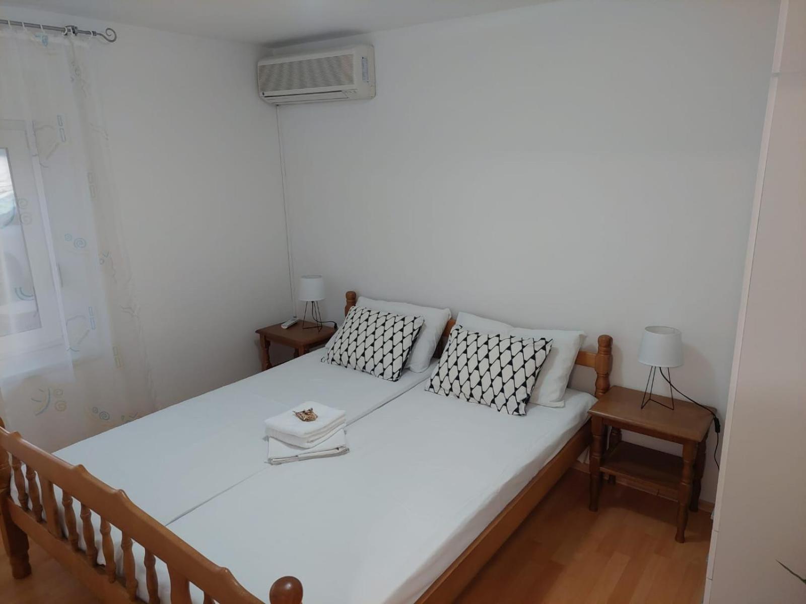 Apartman Luka Klenovica Eksteriør billede